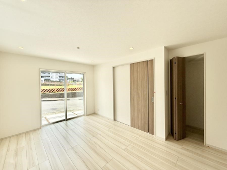 ���r���O�@�����������������Ɠ��ʂɂ���A�e���̋��