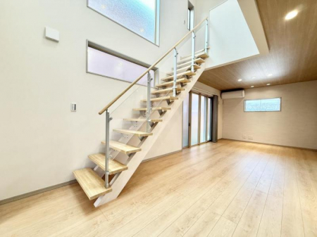 ���r���O�@���������C�ɓ���̏ꏊ�ŁA�̂�т�Ƃ������Ԃ�