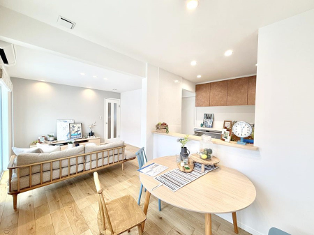 rO@Cɓ̏ꏊŁÂтƂԂ