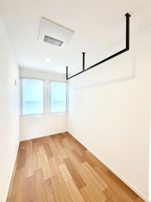 ̑ρ@ݔV⎞ԂCɂ󕨂AOߗނ܂B