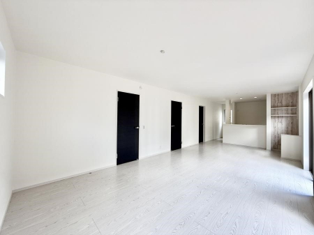 ���r���O�@���������났�ƏΊ炪�W�܂�A�S���܂郊�r���O