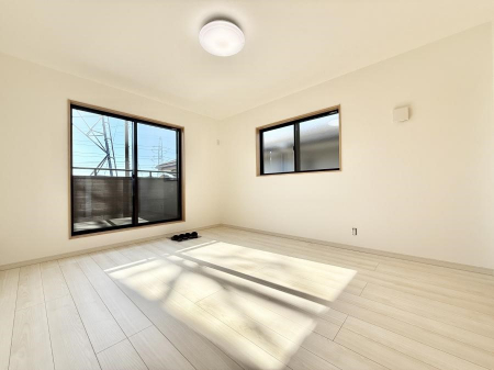 �Q���@���������̔z�u��ʋC���̗ǂ��݌v�ŕ����̋�C�������炸�A��ɐV�N�ȋ�C������܂�