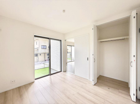 ̑ρ@F̂ŉ₩ȎԂy߂܂