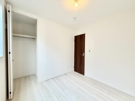 ̑ρ@F̂ŉ₩ȎԂy߂܂