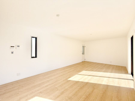 ���r���O�@���������R�Ɖ�b�����܂��A�S�n�悢�ЂƂƂ�