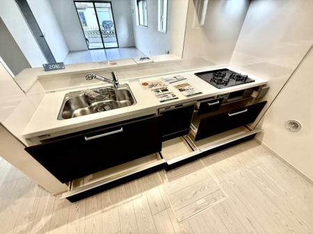 �L�b�`���@�������Ƒ����J��[�߂�A������̂���L�b�`��