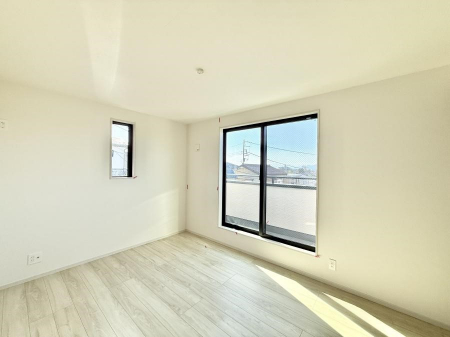 �Q���@���������̔z�u��ʋC���̗ǂ��݌v�ŕ����̋�C�������炸�A��ɐV�N�ȋ�C������܂�