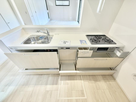 �L�b�`���@�������Ƒ����J��[�߂�A������̂���L�b�`��