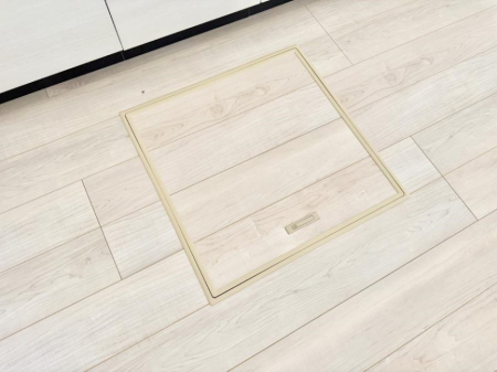 ���̑����ρ@�ݔ����B�ꂽ���[�X�y�[�X�ŉƑS�̂��X�b�L��