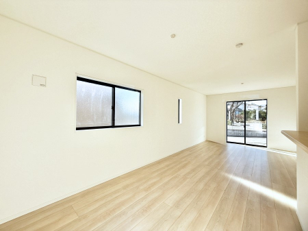 ���r���O�@���������R�Ɖ�b�����܂��A�S�n�悢�ЂƂƂ�