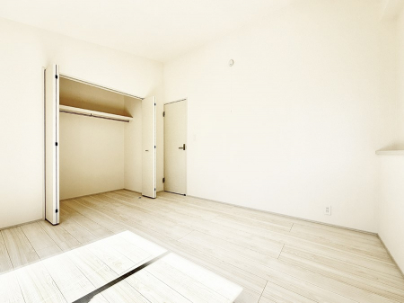 ̑ρ@F̂ŉ₩ȎԂy߂܂