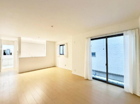 rO@났ƏΊ炪W܂AS܂郊rO