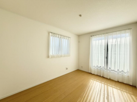 ̑ρ@F̂ŉ₩ȎԂy߂܂