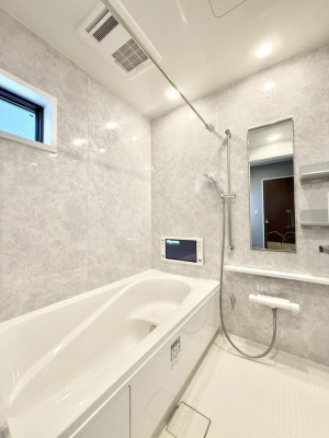 �����@�������������A������芰����o�X���[��