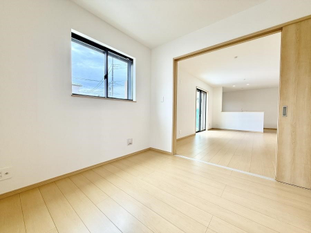 ̑ρ@F̂ŉ₩ȎԂy߂܂