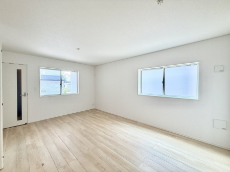 rO@났ƏΊ炪W܂AS܂郊rO