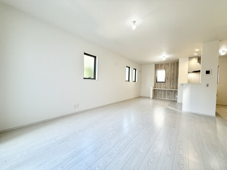 rO@났ƏΊ炪W܂AS܂郊rO