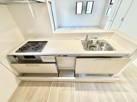 �L�b�`���@�������Ƒ����J��[�߂�A������̂���L�b�`��