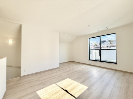 rO@Cɓ̏ꏊŁÂтƂԂ