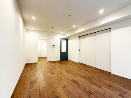 rO@Cɓ̏ꏊŁÂтƂԂ