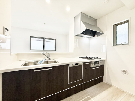 �L�b�`���@�������L���C�ɕЕt���A�g���₷���L�b�`��