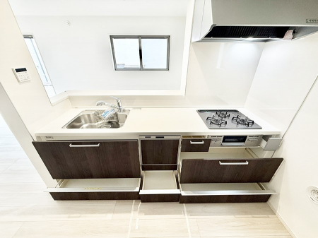 �L�b�`���@�������Ƒ����J��[�߂�A������̂���L�b�`��