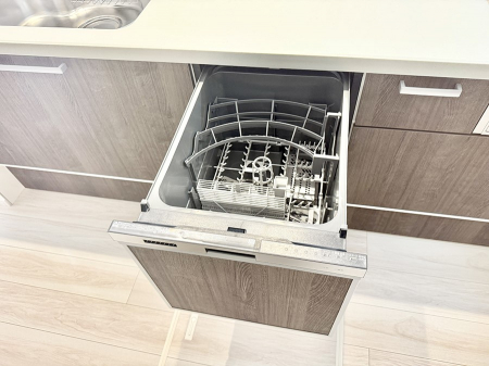 ���̑����ρ@�ݔ����H��̕ЂÂ����H��킪����Ύ��Z�ɁB���Ƒ��Ƃ̎��Ԃ𑝂₹�܂�