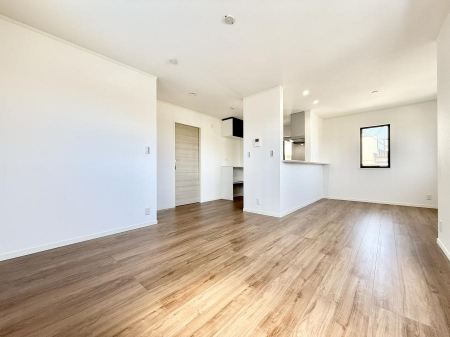 ���r���O�@���������났�ƏΊ炪�W�܂�A�S���܂郊�r���O