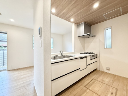 �L�b�`���@�������L���C�ɕЕt���A�g���₷���L�b�`��