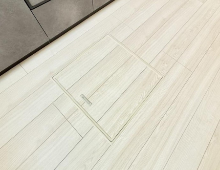 ���̑����ρ@�ݔ����B�ꂽ���[�X�y�[�X�ŉƑS�̂��X�b�L��