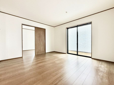 ���r���O�@���������R�Ɖ�b�����܂��A�S�n�悢�ЂƂƂ�