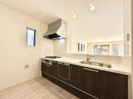 �L�b�`���@���������y���݂ƐH�ׂ�K����͂���L�b�`��