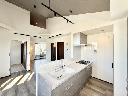 �L�b�`���@���������y���݂ƐH�ׂ�K����͂���L�b�`��