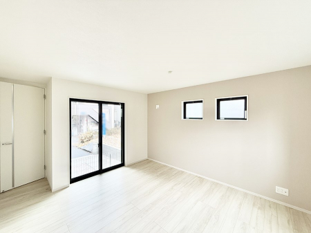 ���r���O�@����