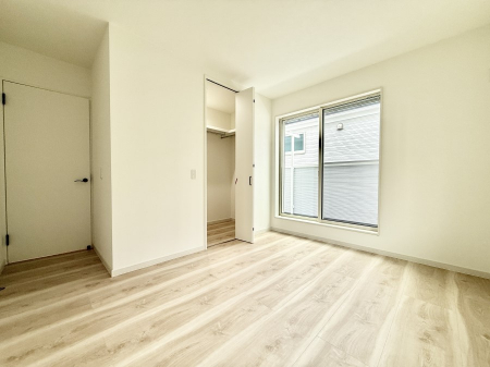 ̑ρ@F̂ŉ₩ȎԂy߂܂