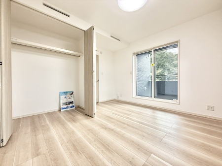 ̑ρ@F̂ŉ₩ȎԂy߂܂