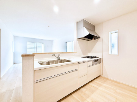 Lb`@ƑƂȂAR~jP[V̏