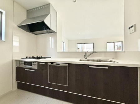 �L�b�`���@�������Ƒ����J��[�߂�A������̂���L�b�`��