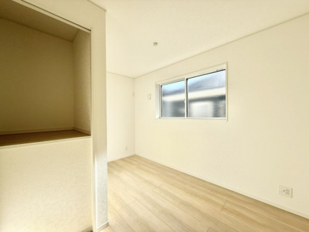 ̑ρ@F̂ŉ₩ȎԂy߂܂