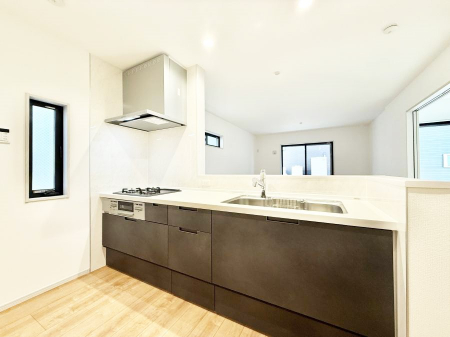 �L�b�`���@���������y���݂ƐH�ׂ�K����͂���L�b�`��