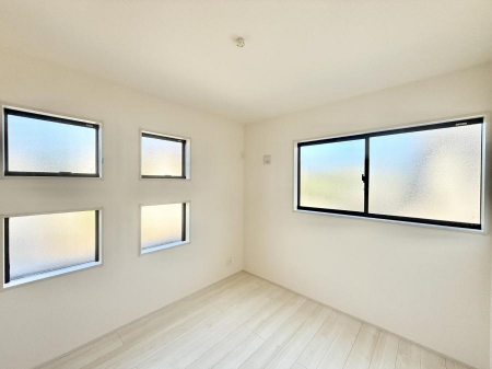 ̑ρ@F̂ŉ₩ȎԂy߂܂