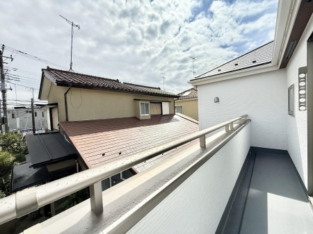 �o���R�j�[�@������ �G�߂̈ڂ낢����������J���I�ȋ�Ԃł�