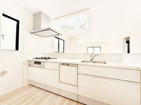 �L�b�`���@���������y���݂ƐH�ׂ�K����͂���L�b�`��