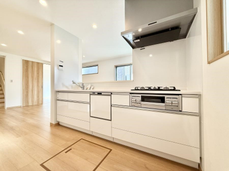 �L�b�`���@�������V���v���Ŕ������S�n�悢���Ԃ𐶂ރL�b�`�����