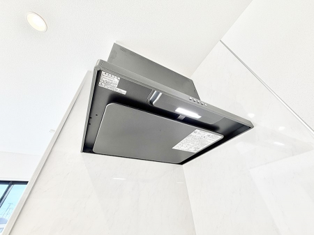 ���̑����ρ@�ݔ����������̏��C����������C��ɗU������A�����I�ɔr�����ł��܂��B