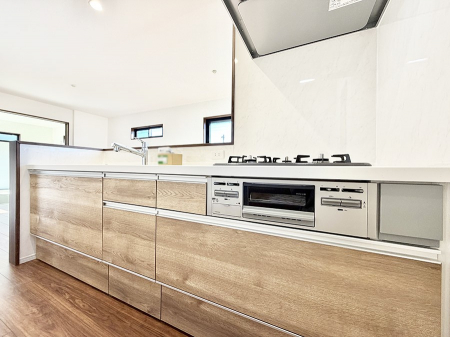 �L�b�`���@���������y���݂ƐH�ׂ�K����͂���L�b�`��