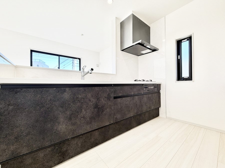 �L�b�`���@�������V���v���Ŕ������S�n�悢���Ԃ𐶂ރL�b�`�����