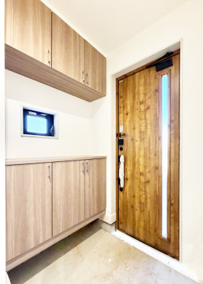 ���ց@������ �V���v���Ŕ������A���K�ȕ�炵�̓����