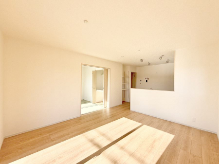 ���r���O�@���������났�ƏΊ炪�W�܂�A�S���܂郊�r���O