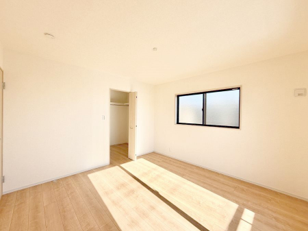 �Q���@���������̔z�u��ʋC���̗ǂ��݌v�ŕ����̋�C�������炸�A��ɐV�N�ȋ�C������܂�